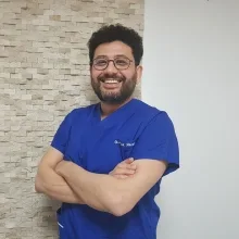 Op. Dr. Berk Karataş — Üroloji, Bursa. Portre fotoğrafı.