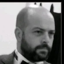 Uzm. Dr. İsmet Kazım Yazıcı — İç Hastalıkları, İstanbul. Portre fotoğrafı.