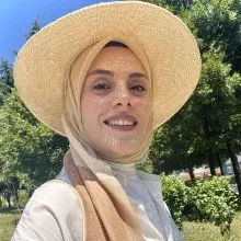 Dyt. Hatice Bilici — Diyetisyen, Bursa. Portre fotoğrafı.