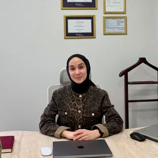 Dyt. Betül Yılmazer — Diyetisyen, Sakarya. Portre fotoğrafı.