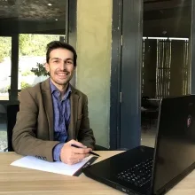 Dyt. Enes Baykal — Diyetisyen, Muğla. Portre fotoğrafı.