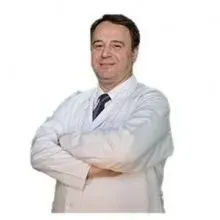 Doç. Dr. Ali Emrehan Tüzün — Gastroenteroloji, Ankara. Portre fotoğrafı.