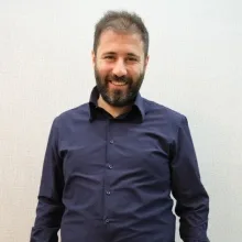 Dr. Dt. Gökhan Sayğılı — Endodonti, Kütahya. Portre fotoğrafı.