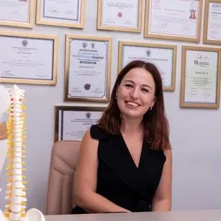 Uzm. Dr. Deniz Bulut — Antalya. Portre fotoğrafı.