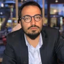 Dr. İbrahim Söylemez — Psikiyatri, İstanbul. Portre fotoğrafı.