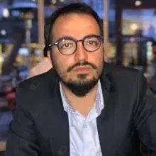 Dr. İbrahim Söylemez — Psikiyatri, İstanbul. Portre fotoğrafı.