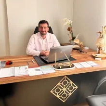 Prof. Dr. Haşmet Yazıcı — Kulak Burun Boğaz, Balıkesir. Portre fotoğrafı.