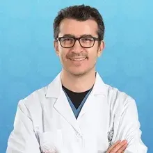 Doç. Dr. Yaşar Özdenkaya — Genel Cerrahi, İstanbul. Portre fotoğrafı.