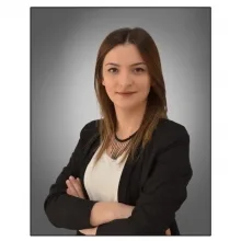 Kl. Psk. Beliz Berktaş Kemik — Psikoloji, Ankara. Portre fotoğrafı.