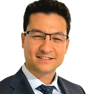 Psk. Alper Bayar — Psikoloji, İstanbul. Portre fotoğrafı.