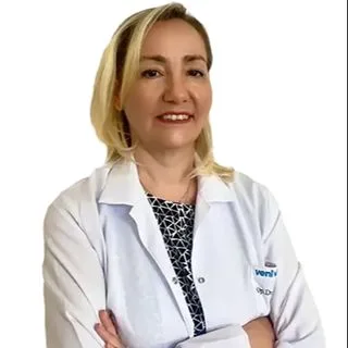 Op. Dr. Sibel Polat — Göz Hastalıkları, Çankaya, Ankara. Portre fotoğrafı.