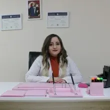 Uzm. Dyt. Betül Öztürk — Diyetisyen, Sivas. Portre fotoğrafı.