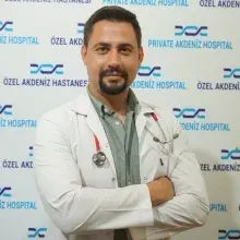 Uzm. Dr. Barkın Tığ — Çocuk Sağlığı Ve Hastalıkları, Antalya. Portre fotoğrafı.