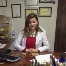 Dyt. Hatice Nur Yardım — Diyetisyen, Serik, Antalya. Portre fotoğrafı.