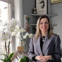 Dr. Dt. Meliha Kaya Rmouch — Ankara. Portre fotoğrafı.