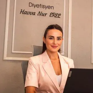 Dyt. Havva Nur Erel — Diyetisyen, Edirne. Portre fotoğrafı.