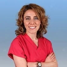 Dr. Dt. Evren Demirbaş — Ortodonti, Trabzon. Portre fotoğrafı.