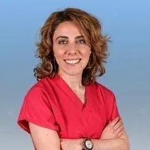 Dr. Dt. Evren Demirbaş — Ortodonti, Trabzon. Portre fotoğrafı.