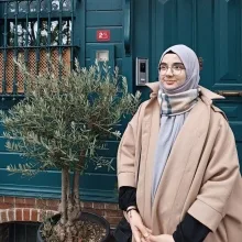 Psk. Gülden Karayazı — Psikoloji, Afyonkarahisar. Portre fotoğrafı.