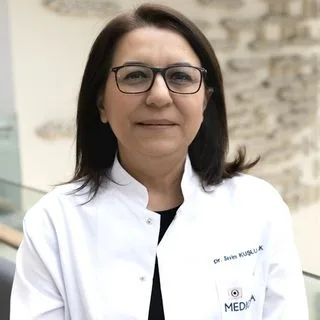 Op. Dr. Sevim Nuran Kuşlu Çiçek — Genel Cerrahi, Beylikdüzü, İstanbul. Portre fotoğrafı.