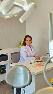 Dt. Büşra Taşçağ profilinde yer alan galeri fotoğrafı.