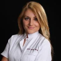 Dr. Dt. Birke Koca — Beşiktaş, İstanbul. Portre fotoğrafı.