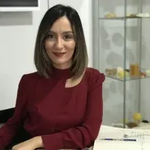 Dyt. Emel Çam — Diyetisyen, Ankara. Portre fotoğrafı.