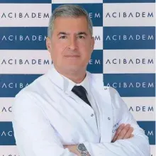 Prof. Dr. Alper Fındıkçıoğlu — Göğüs Cerrahisi, Seyhan, Adana. Portre fotoğrafı.