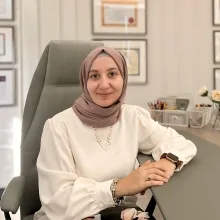 Uzm. Dr. Meltem İnci Kefal — Çocuk ve Ergen Psikiyatrisi, İstanbul. Portre fotoğrafı.