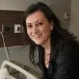 Op. Dr. Berra Önsoy — Kadın Hastalıkları Ve Doğum, İstanbul. Portre fotoğrafı.