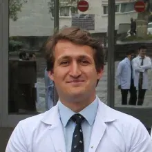 Op. Dr. Hasan Mutlu — Kulak Burun Boğaz, Bursa. Portre fotoğrafı.