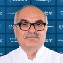 Dt. İlhan Karacalar — Diş Hekimi, Kocasinan, Kayseri. Portre fotoğrafı.