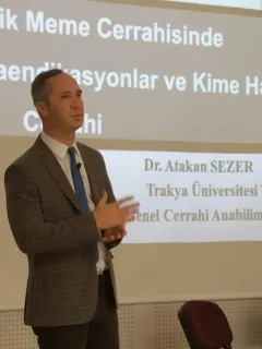 Prof. Dr. Atakan Sezer profilinde yer alan galeri fotoğrafı.