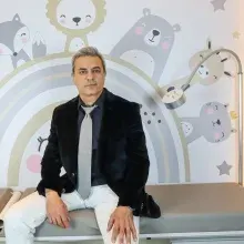 Prof. Dr. Erdal Türk — Çocuk Cerrahisi. Portre fotoğrafı.