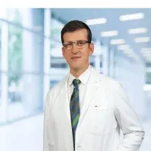 Uzm. Dr. Ahmet Uysal — Radyoloji, Eskişehir. Portre fotoğrafı.