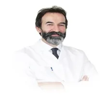 Op. Dr. Sefer Ogün Bölük — Göz Hastalıkları, Ankara. Portre fotoğrafı.