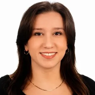 Psk. Sinem Duygu Kama — Psikoloji, Ankara. Portre fotoğrafı.