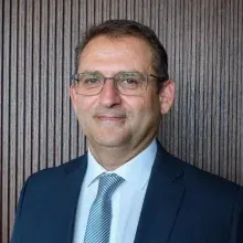 Prof. Dr. Mesut Gürdal — Üroloji, Ankara. Portre fotoğrafı.