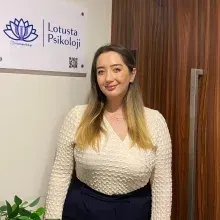 Psk. Tanya Vardar — Psikoloji, İstanbul. Portre fotoğrafı.