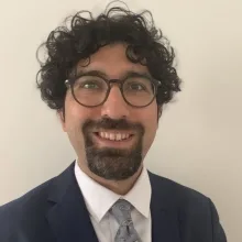 Doç. Dr. Oğuz Abdullah Uyaroğlu — İç Hastalıkları, Ankara. Portre fotoğrafı.