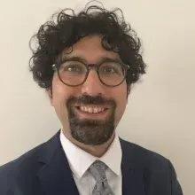 Doç. Dr. Oğuz Abdullah Uyaroğlu — İç Hastalıkları, Ankara. Portre fotoğrafı.