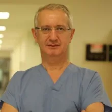 Prof. Dr. Barış Nuhoğlu — Üroloji, İstanbul. Portre fotoğrafı.