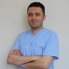 Op. Dr. Murat Bitgen — Plastik Rekonstrüktif Ve Estetik Cerrahi, Çorum. Portre fotoğrafı.