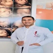 Op. Dr. Seyithan Elçioğlu — Kadın Hastalıkları Ve Doğum, Kızıltepe, Mardin. Portre fotoğrafı.