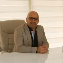 Op. Dr. Ali Tuncer — Plastik Rekonstrüktif Ve Estetik Cerrahi, Bursa. Portre fotoğrafı.
