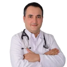 Uzm. Dr. Önder Ergin — Fiziksel Tıp Ve Rehabilitasyon, Seyhan, Adana. Portre fotoğrafı.