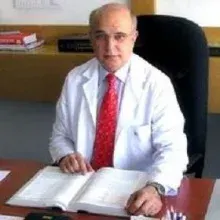 Prof. Dr. Ahmet Kemal Gürbüz — Gastroenteroloji, Kadıköy, İstanbul. Portre fotoğrafı.