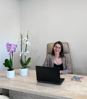 Dyt. Duygu Beşoluk profilinde yer alan galeri fotoğrafı.