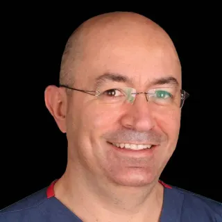 Dr. Dt. Burak Aksu profilinde yer alan galeri fotoğrafı.