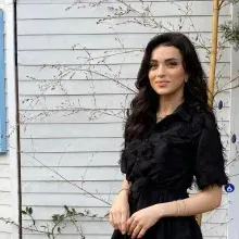 Psk. Büşra Avcı — Psikoloji. Portre fotoğrafı.